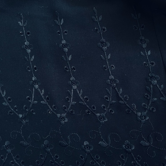 DKNY Embroidered Skirt - Picture 4 of 4